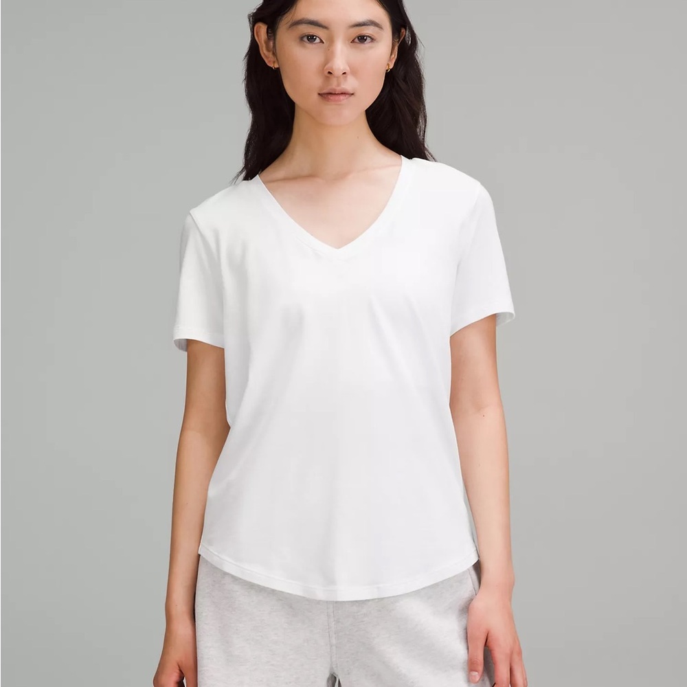 Lululemon Athletica White Short Sleeve T-Shirt